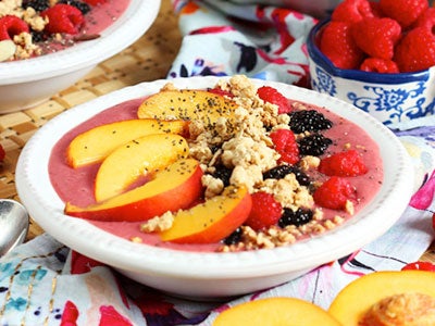 Berry Peach Smoothie Bowl